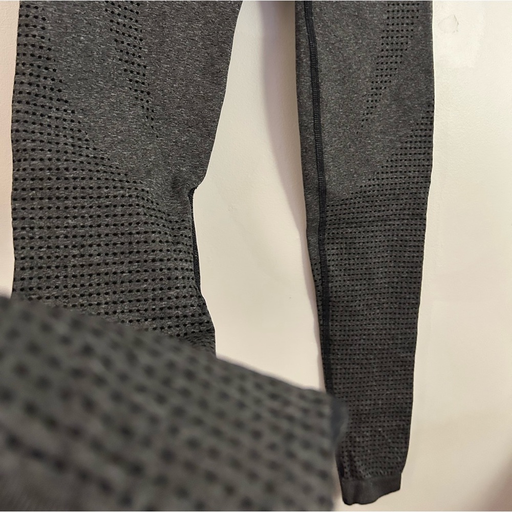 Gymshark Dark Grey Leggings - Picture 7 of 9